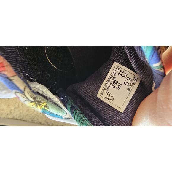 Vans Authentic Low‎ Pro Women’s Size 6 M Tropical Flowers Parrot Canvas Sneakers - Picture 6 of 6